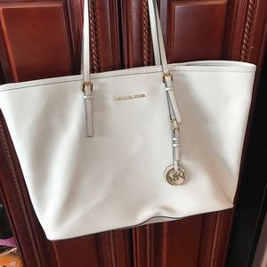 Michael Kors White Tote bag.